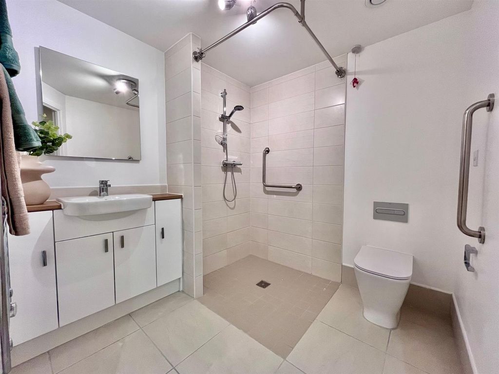 Additional image 8 of 1 bed flat for saleStation Road, Buxton SK17