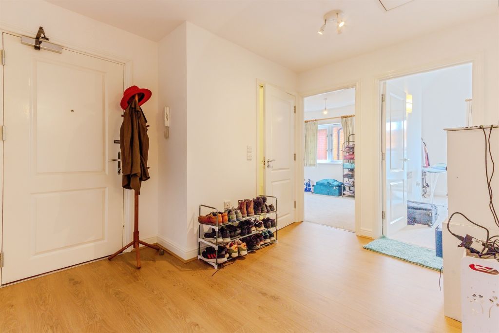 Additional image 7 of 4 bed penthouse for saleGreat Stour Mews, Canterbury CT1