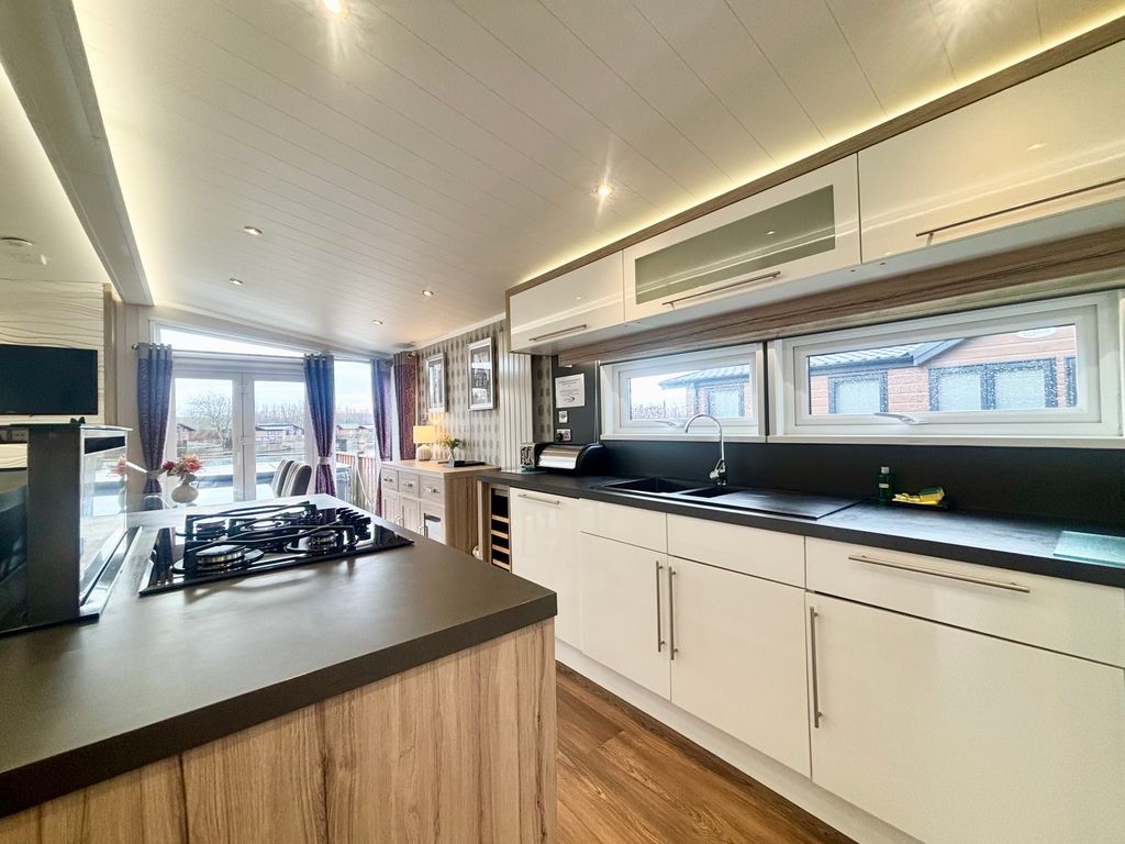 Additional image 9 of 2 bed lodge for saleSouth Lakeland Leisure Village, Carnforth LA6