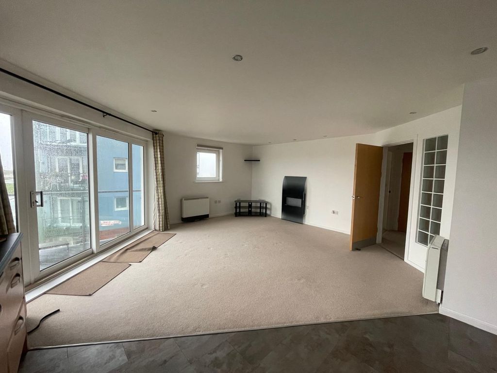 Additional image 5 of 3 bed flat for saleFlat 30, Cwrt Naomi, Pentre Doc Y Gogledd, Llanelli, Carmarthenshire SA15