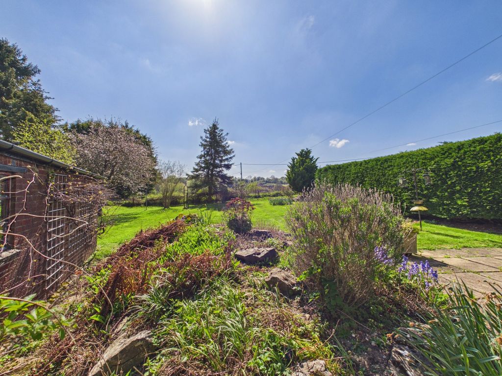 Additional image 10 of 4 bed semi-detached house for saleDrydell Lane, Pednor, Chesham, Buckinghamshire HP5
