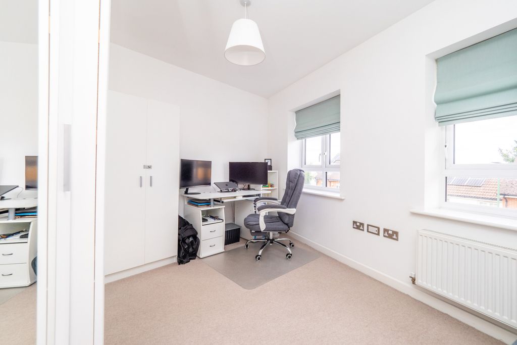 Additional image 18 of 2 bed flat for saleDiamond Jubilee Way, Carshalton, Surrey SM5