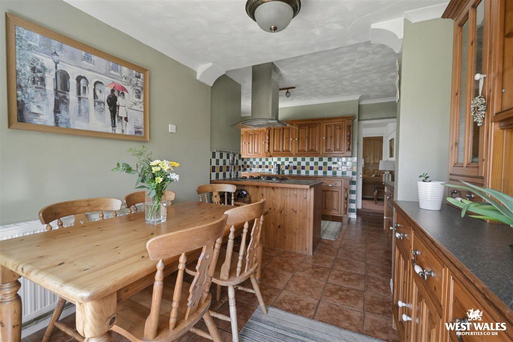 Additional image 8 of 5 bed semi-detached house for salePark Place, Cardigan SA43