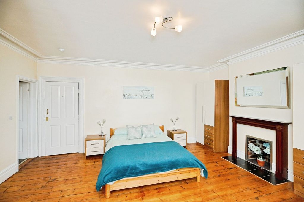 Additional image 18 of 7 bed semi-detached house for saleEngland Road South, Caernarfon LL55
