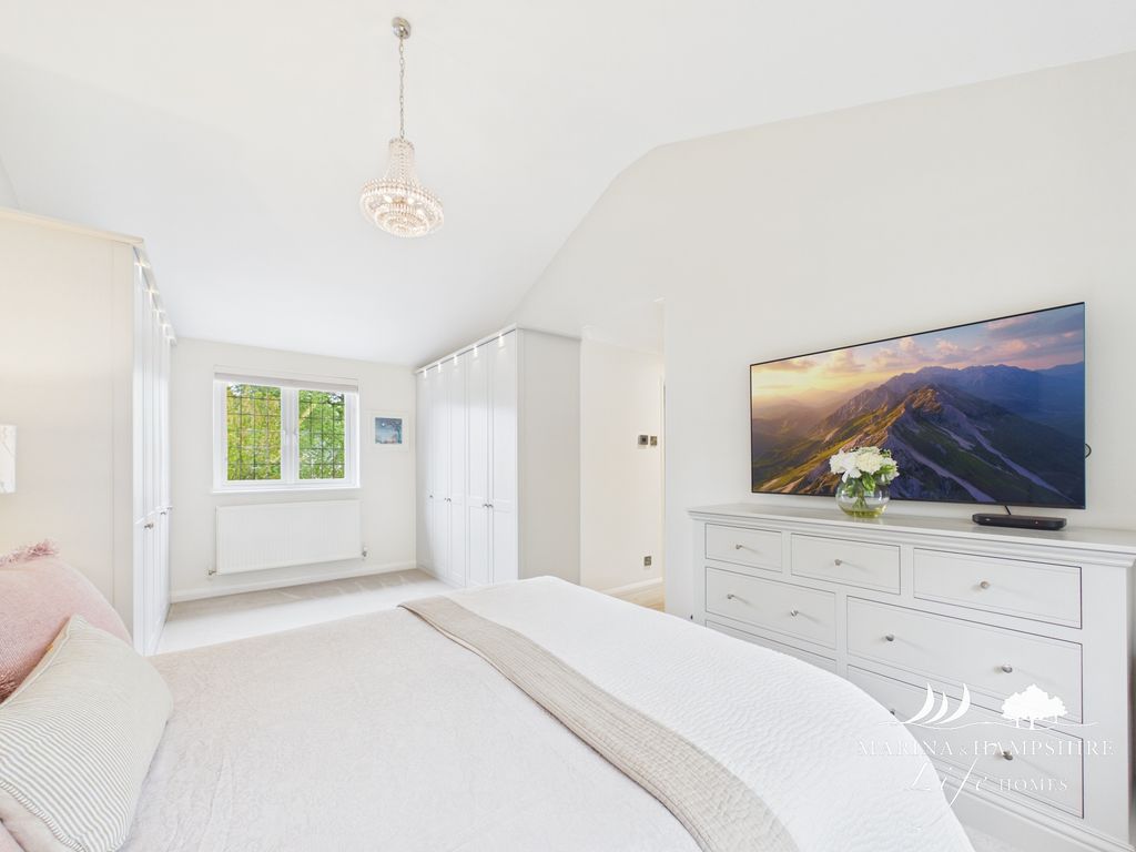 Additional image 24 of 4 bed detached house for saleDunstan Close, Chichester PO19