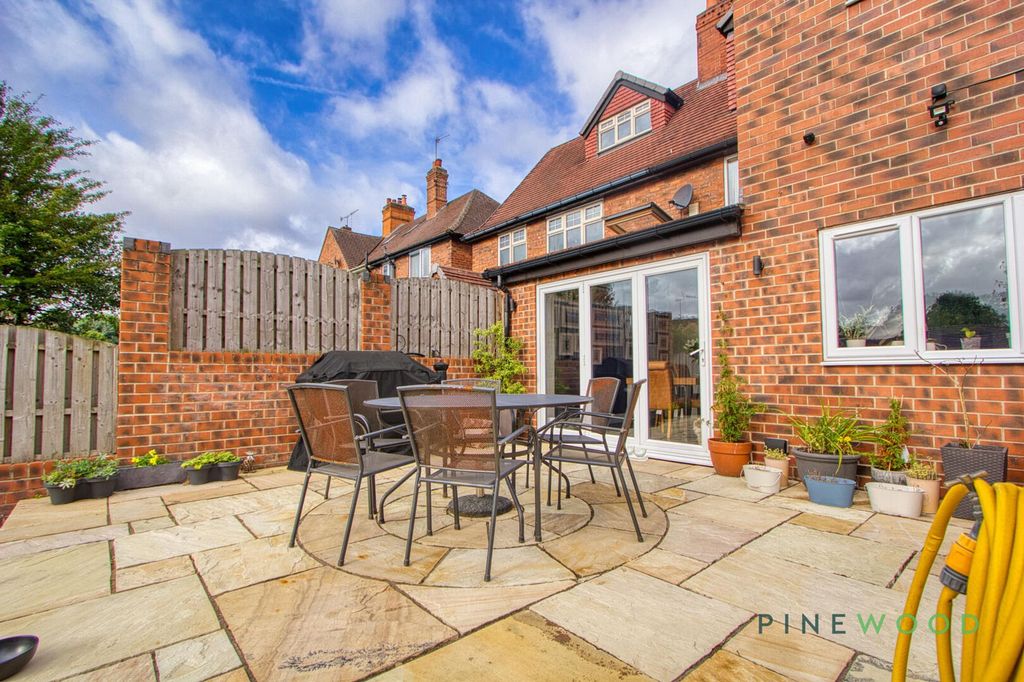 Additional image 42 of 5 bed semi-detached house for saleShaftesbury Avenue, Ashgate, Chesterfield, Derbyshire S40