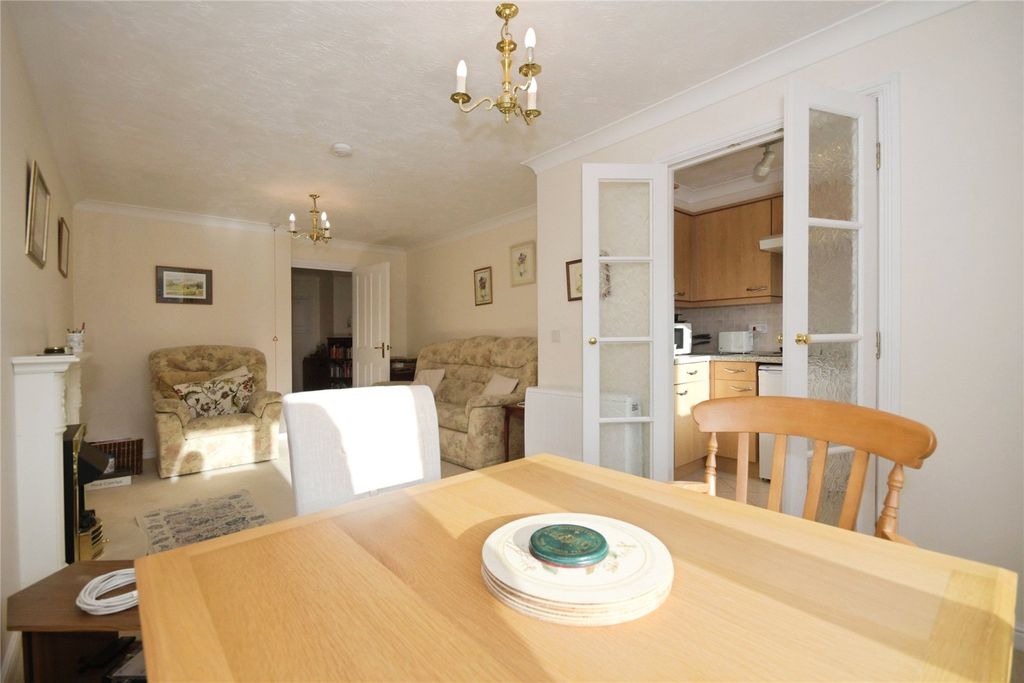 Additional image 3 of 2 bed flat for saleStephenson Court, Chesterfield S40