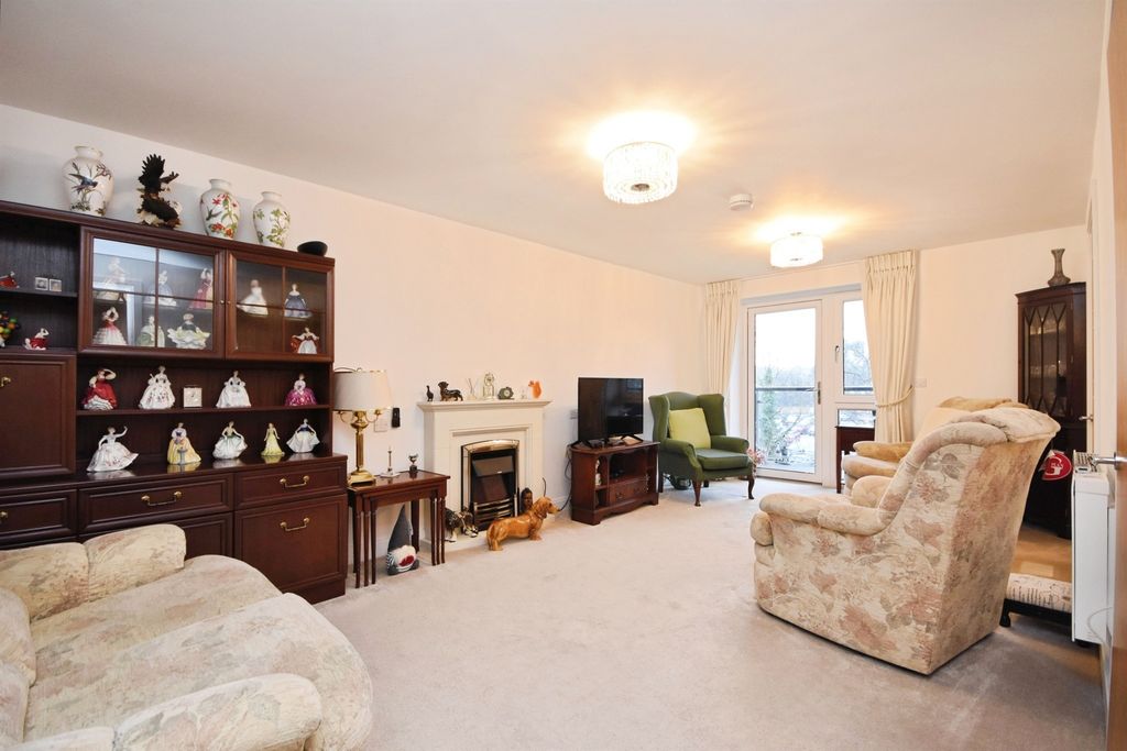 Additional image 13 of 2 bed flat for salePrinces Road, Chelmsford CM2