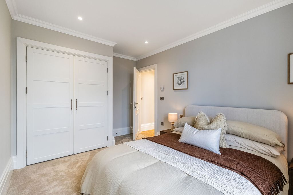Additional image 5 of 2 bed flat for saleKings Meadow, Whyteleafe Hill, Whyteleafe CR3