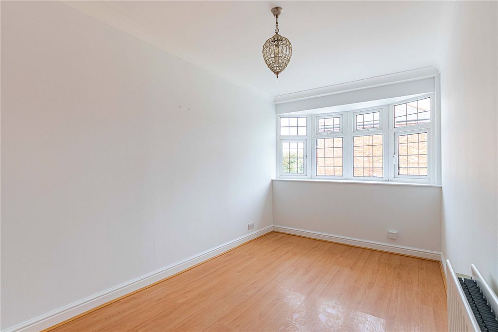 Additional image 11 of 4 bed semi-detached house for saleThe Birches, Bushey, Hertfordshire WD23