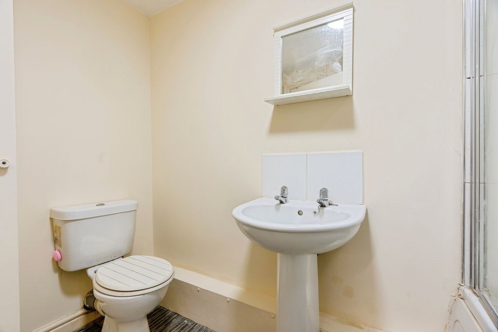 Additional image 10 of 2 bed flat for saleAllendale Street, Burnley, Lancashire BB12