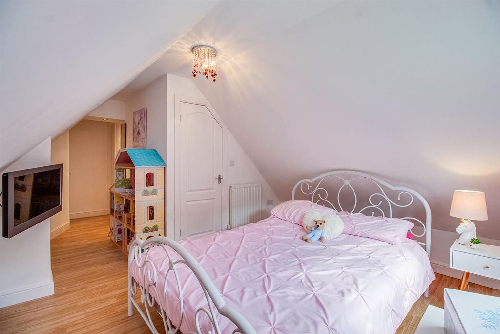 Additional image 18 of 4 bed detached house for saleWood Lane, Castleford WF10