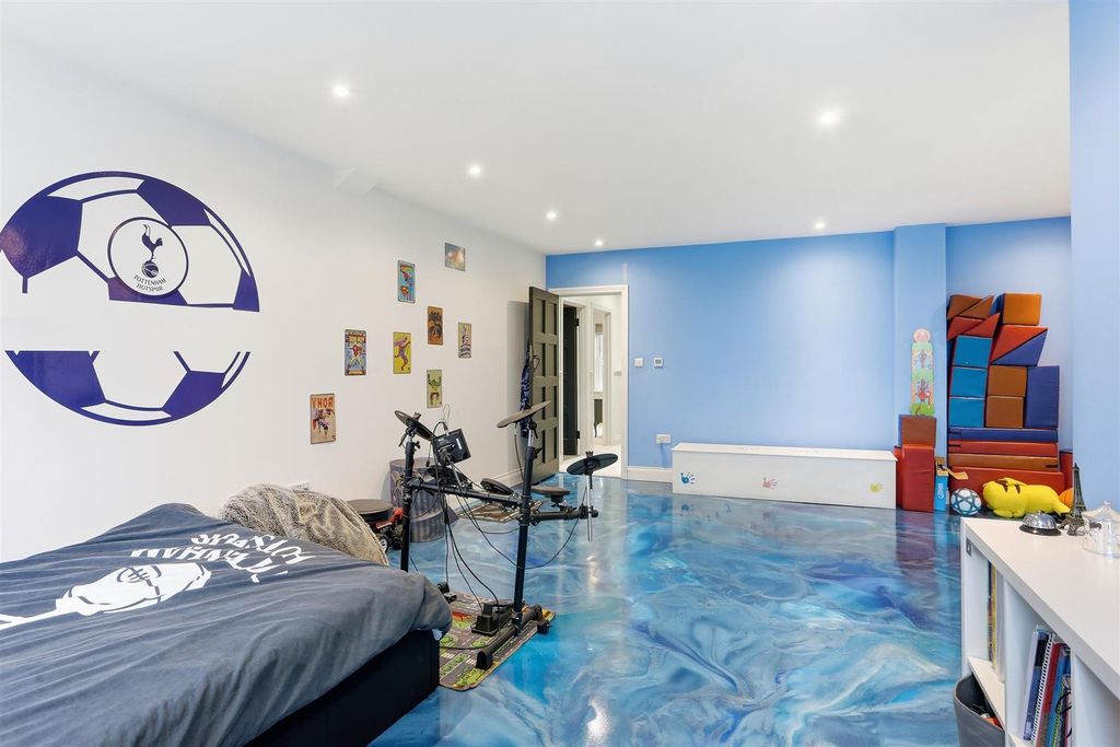 Additional image 59 of 7 bed detached house for saleWest Way, Carshalton SM5