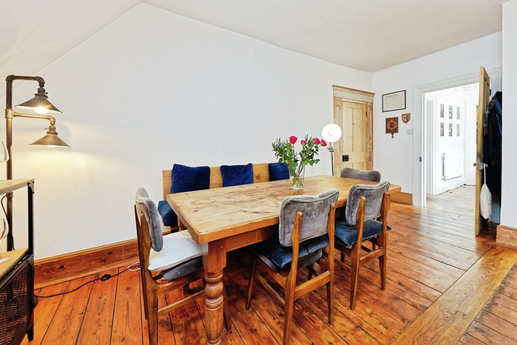 Additional image 8 of 3 bed flat for saleNew Dover Road, Canterbury, Kent CT1
