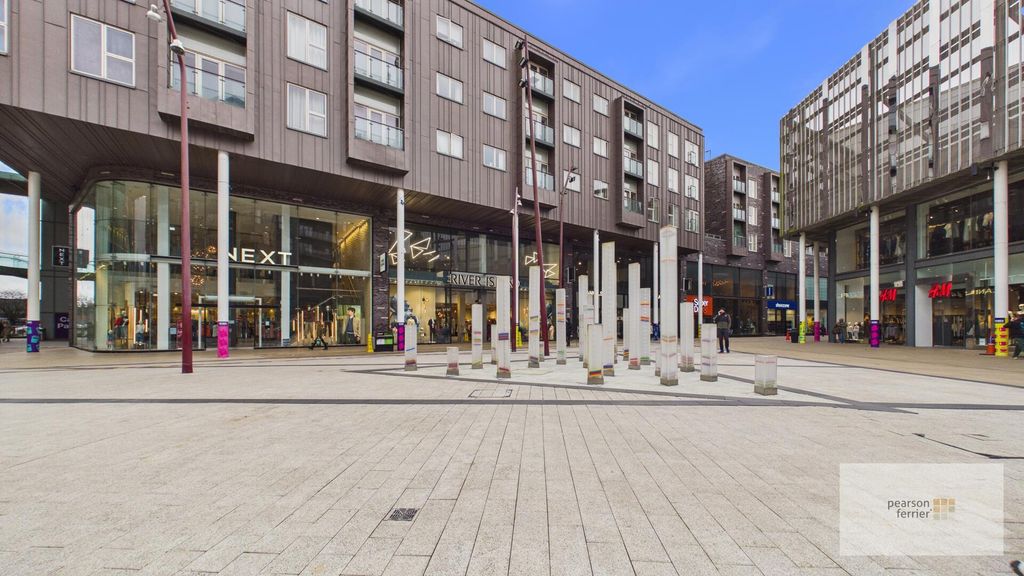 2 bed flat for salePeruzzi House, The Rock, Bury BL9