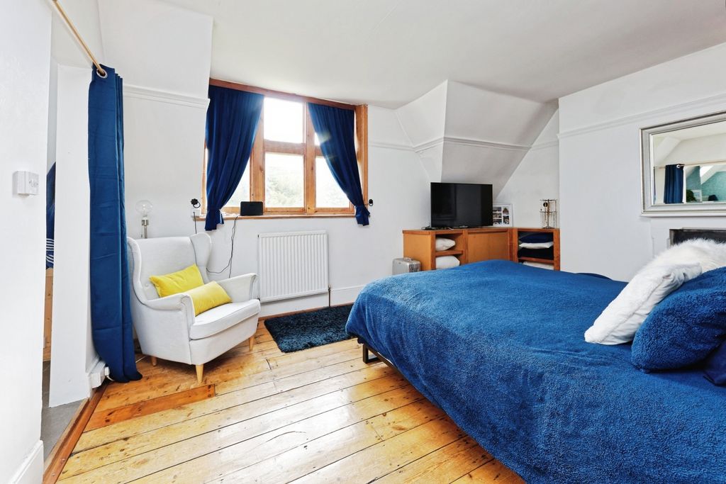 Additional image 2 of 3 bed flat for saleNew Dover Road, Canterbury, Kent CT1