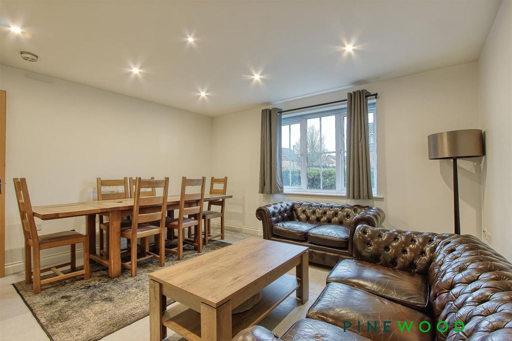 Additional image 4 of 1 bed flat for saleArchdale Close, Chesterfield S40