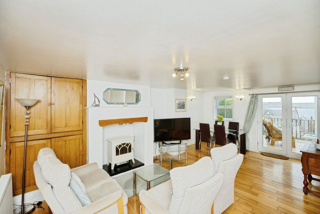 Additional image 33 of 7 bed semi-detached house for saleEngland Road South, Caernarfon LL55