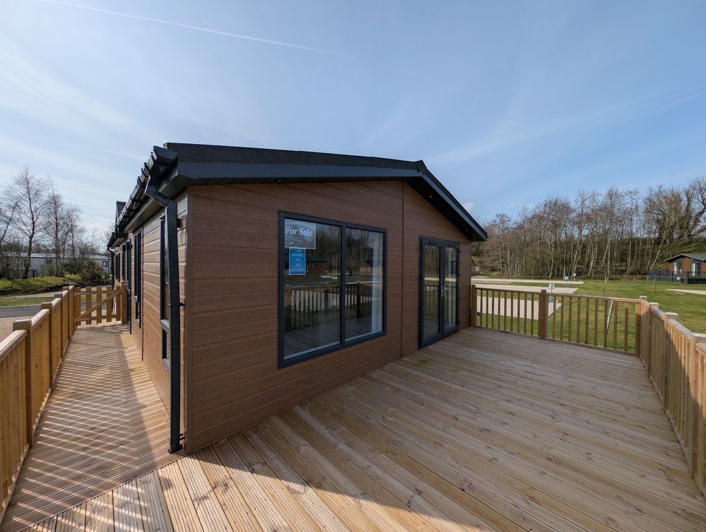 2 bed lodge for saleSouth Lakeland Leisure Village, Borwick Ln, Warton, Carnforth LA6