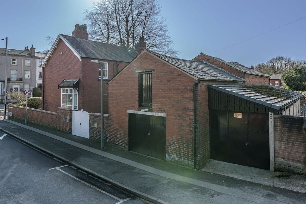 Additional image 32 of 4 bed detached house for salePark Road, Chorley PR7