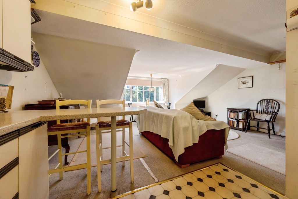 Additional image 4 of 2 bed flat for saleWest Hill, Wadebridge, Cornwall PL27