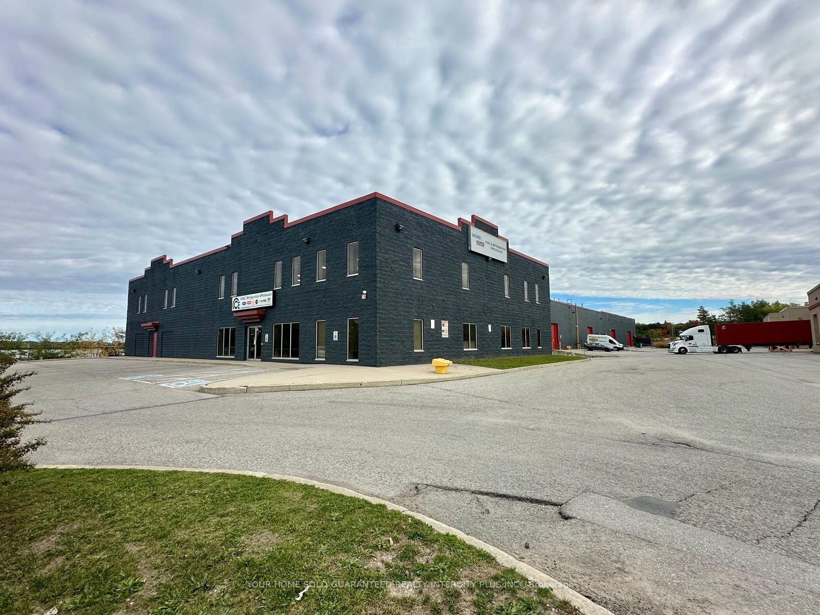 35 Morrow Road, Barrie, ON, L4N 3V7