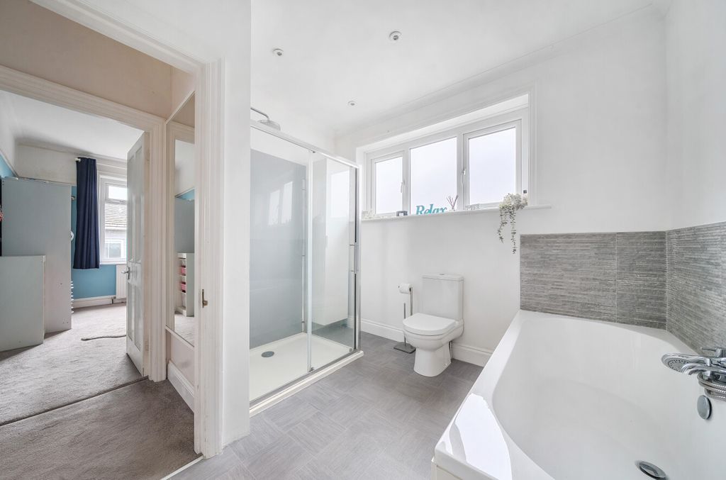 Additional image 8 of 4 bed detached house for saleManor Road, Christchurch BH23