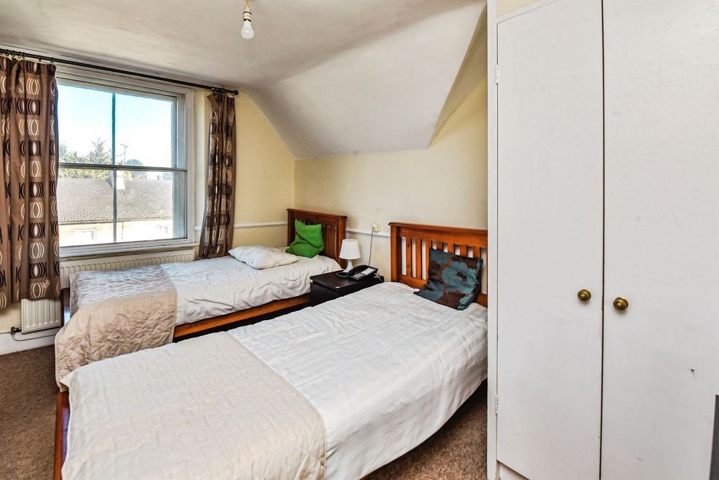 Additional image 9 of 26 bed detached house for saleMarshfield Road, Chippenham SN15