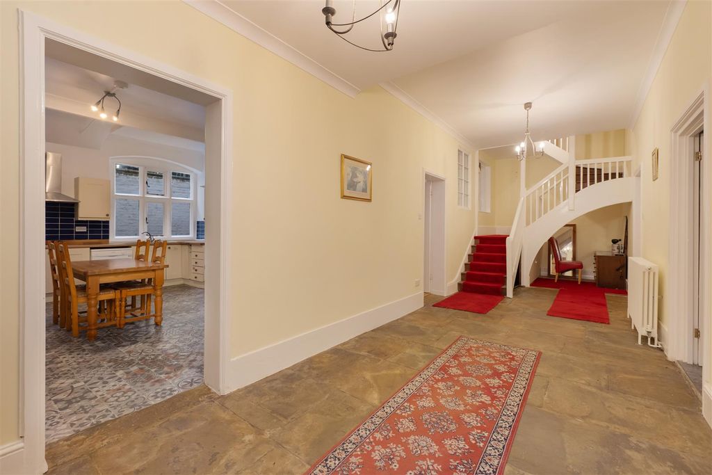 Additional image 2 of 3 bed flat for saleNew Dover Road, Canterbury CT1