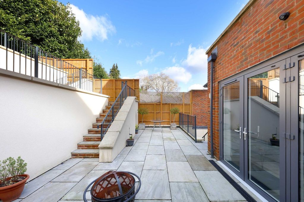 Additional image 14 of 6 bed country house for saleDeanway, Chalfont St. Giles, Buckinghamshire HP8