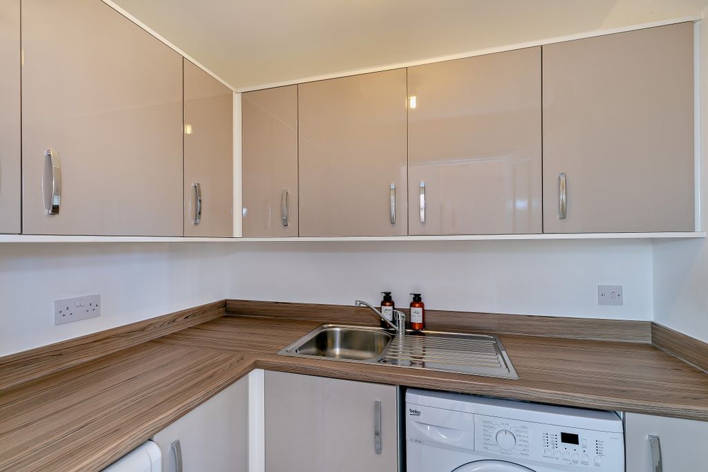 Additional image 7 of 4 bed link detached house for saleRiverside Way, Castleford, West Yorkshire WF10