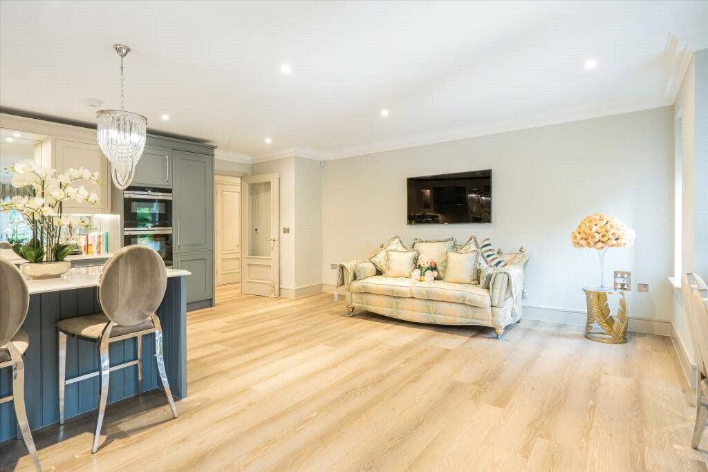 Additional image 4 of 2 bed flat for saleKings Ridge, Golf Drive, Camberley, Surrey GU15