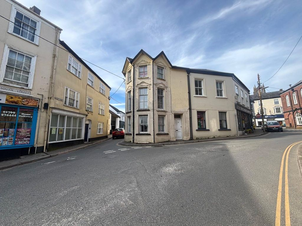 Additional image 8 of 2 bed flat for saleSouth Street, South Molton, Devon EX36