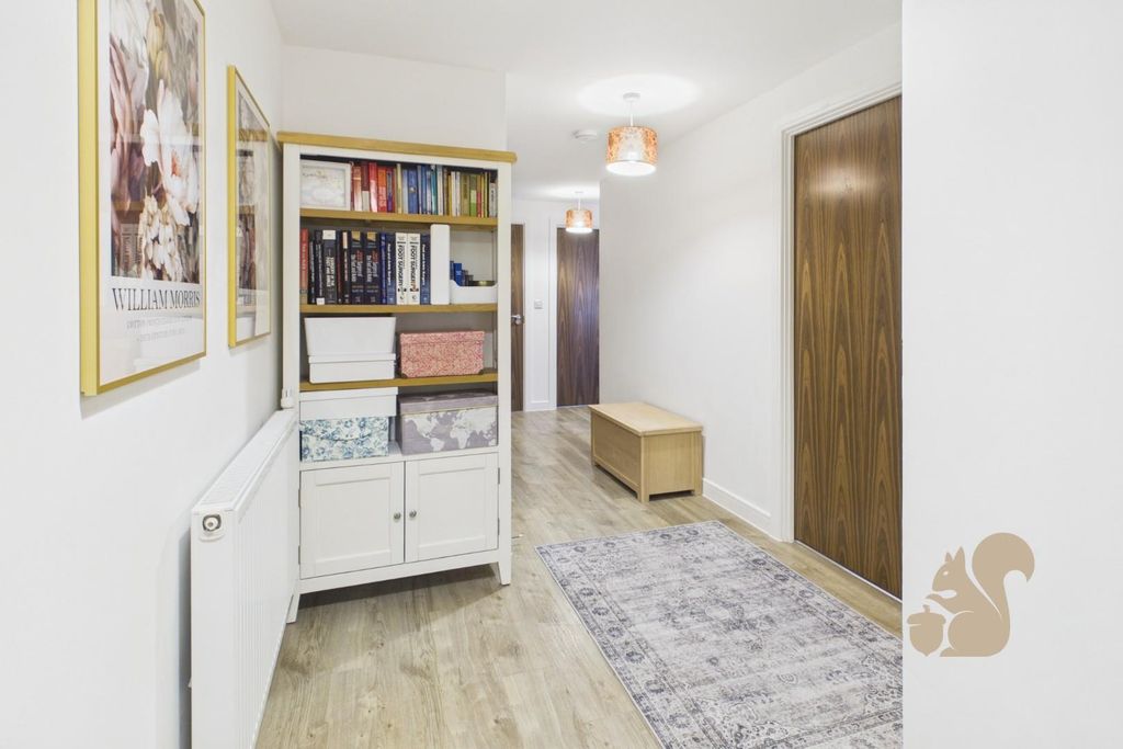 Additional image 6 of 2 bed flat for saleVictoria Road, Chelmsford CM1