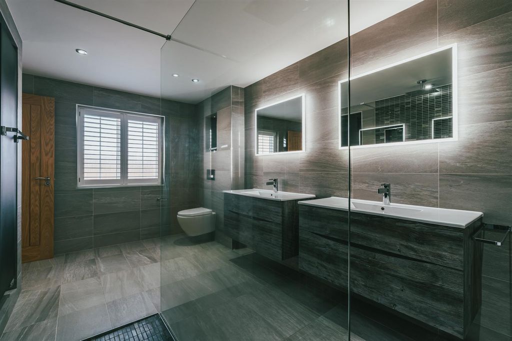 Additional image 22 of 5 bed property for saleOld Pheasant Court, Chesterfield S40