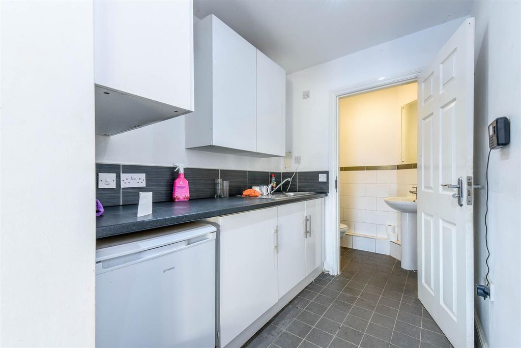 Additional image 17 of 2 bed flat for saleMoor Road, Chorley PR7