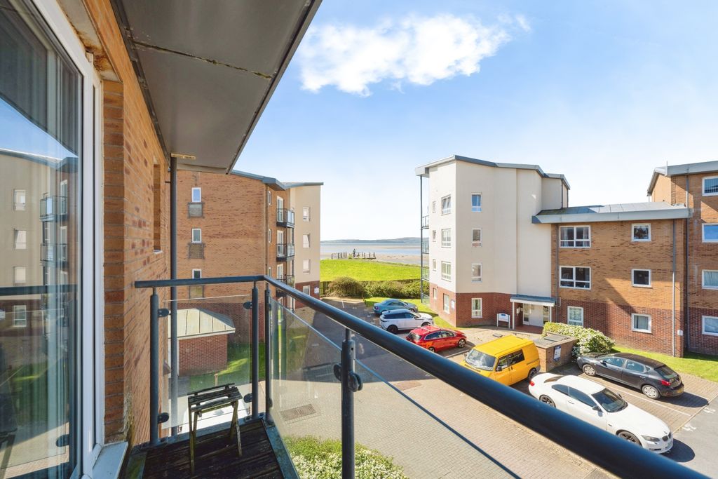 Additional image 5 of 2 bed flat for salePentre Doc Y Gogledd, Llanelli SA15