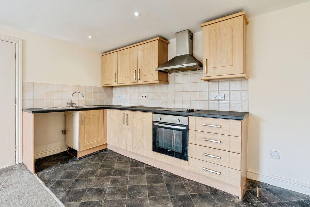 Additional image 3 of 2 bed flat for saleAllendale Street, Burnley, Lancashire BB12