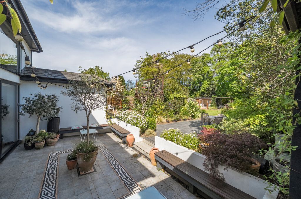 Additional image 5 of 5 bed detached house for saleThe Avenue, Camberley, Surrey GU15