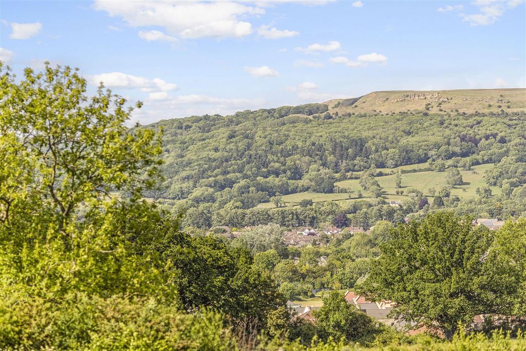 Additional image 15 of 5 bed detached house for saleSovereign View, Charlton Kings, Cheltenham GL52