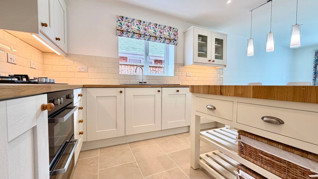 Additional image 5 of 3 bed detached bungalow for saleBoundary Court, Chard, Somerset TA20