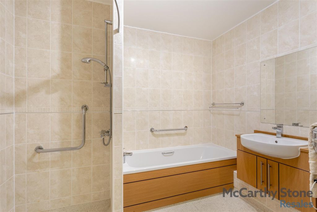 Additional image 7 of 2 bed flat for saleCross Penny Court, Cotton Lane, Bury St. Edmunds IP33