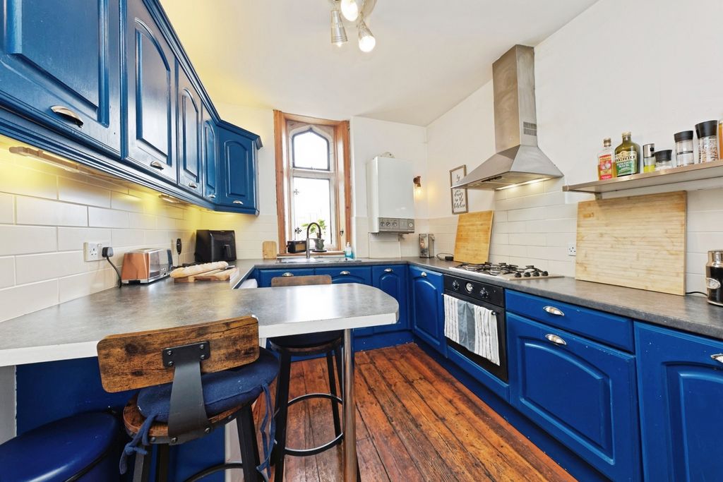 Additional image 14 of 3 bed flat for saleNew Dover Road, Canterbury, Kent CT1