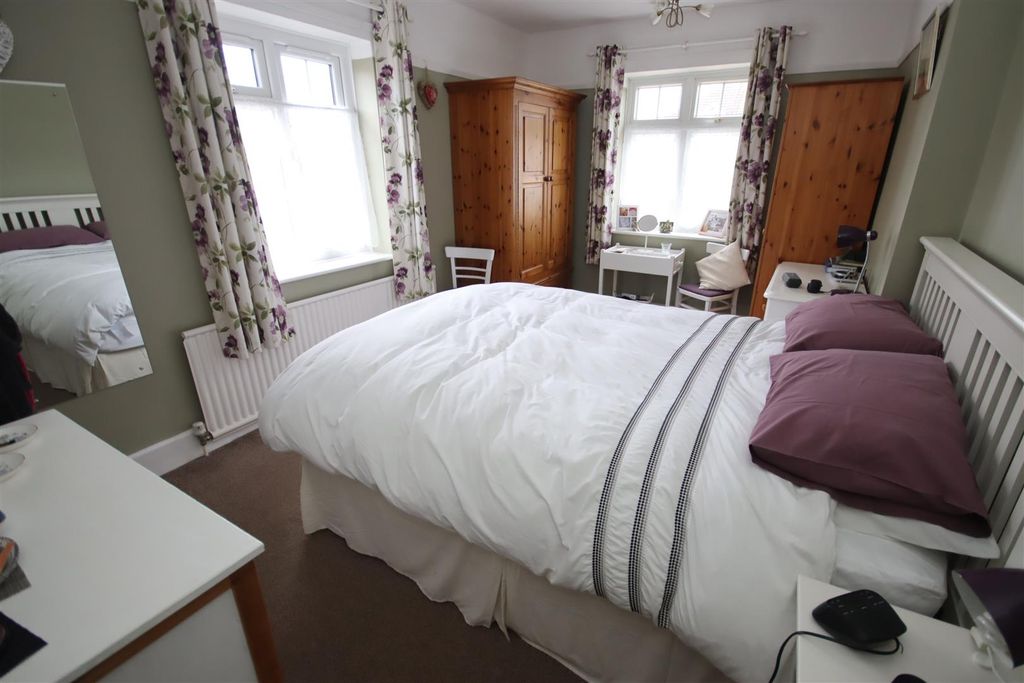 Additional image 10 of 6 bed detached house for saleGreenway Lane, Chippenham SN15