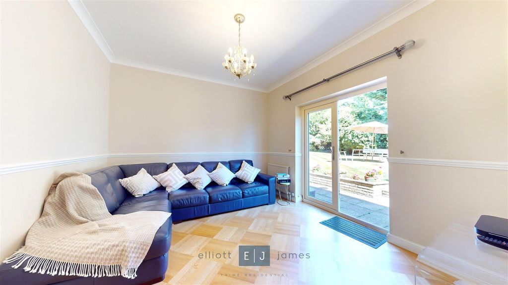 Additional image 11 of 5 bed detached house for saleMeadow Way, Chigwell IG7