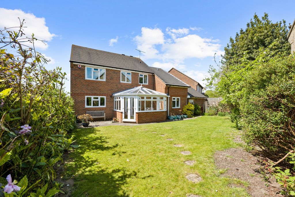 Additional image 9 of 4 bed detached house for saleFairbourne Lane, Caterham CR3