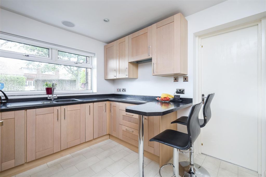 Additional image 5 of 4 bed detached house for saleOakwood Road, Burgess Hill RH15