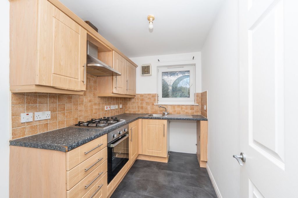 Additional image 6 of 2 bed flat for saleMill Street, Kirkcaldy KY1