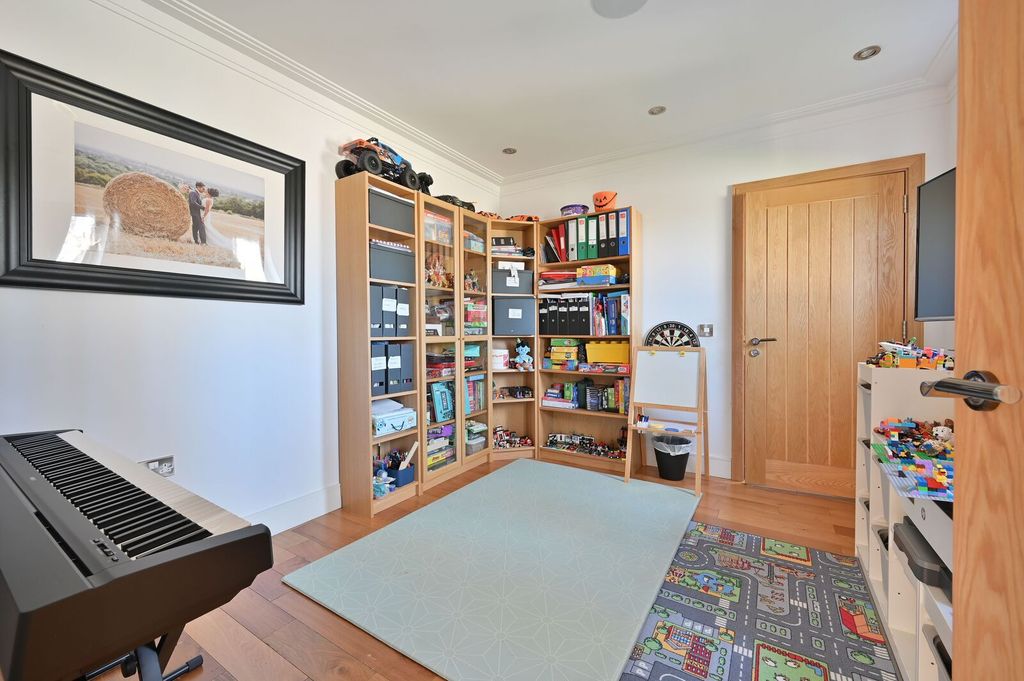 Additional image 16 of 5 bed detached house for saleThe Harlequins, Sandy Lane, Bushey WD23