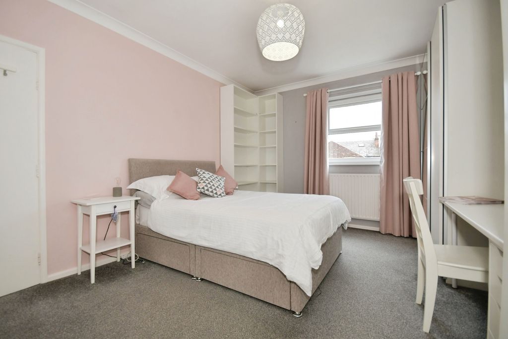 Additional image 13 of 5 bed detached house for saleCromwell Road, Chesterfield, Derbyshire S40